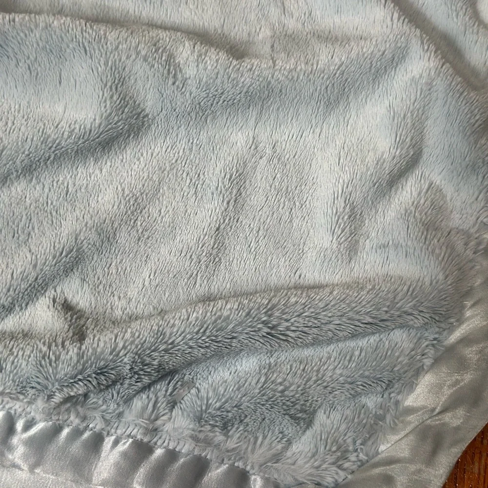 Little Giraffe Luxe Baby Blanket Blue Satin Trim 30x35 Faux Fur Made USA